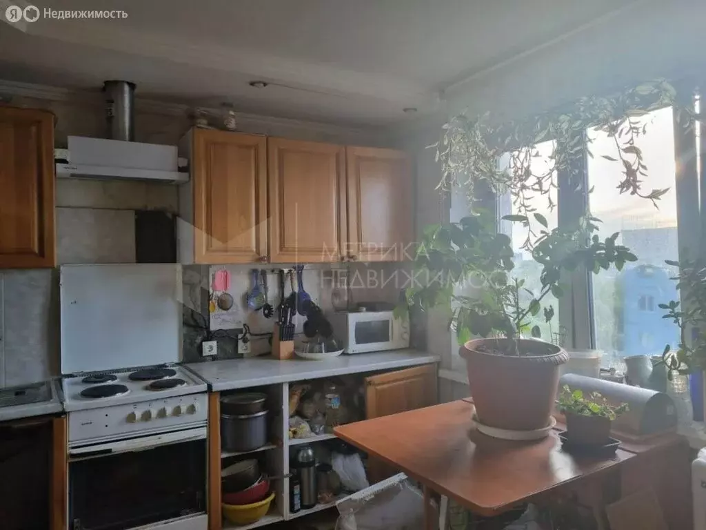 4-комнатная квартира: Тюмень, Амурская улица, 152 (73.7 м) - Фото 2