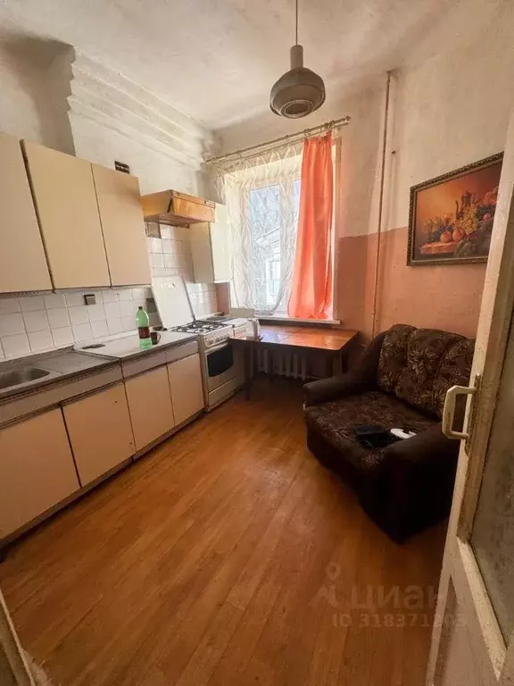 3-к кв. Смоленская область, Смоленск ул. Кутузова, 9 (71.0 м) - Фото 1