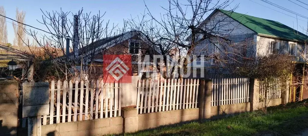 Дом в Крым, Бахчисарайский район, с. Угловое ул. Комарова (85 м) - Фото 2