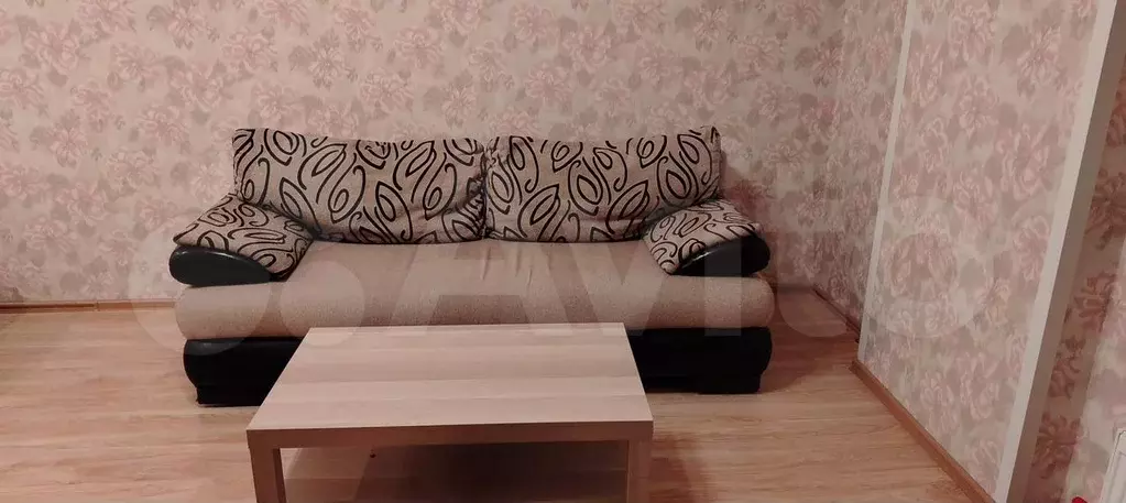 1-к. квартира, 40 м, 8/17 эт. - Фото 1