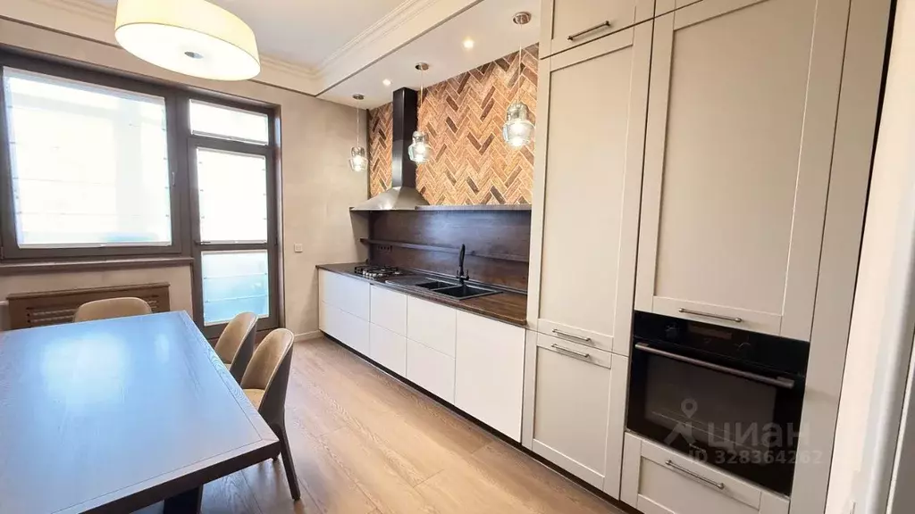 3-к кв. Калининградская область, Калининград ул. Сержанта Колоскова, ... - Фото 1