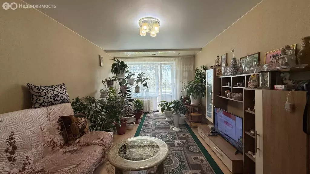 2-комнатная квартира: Покровск, Заводская улица, 2 (48.9 м) - Фото 0