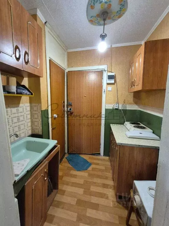1-к кв. Белгородская область, Старый Оскол Интернациональный мкр, 28 ... - Фото 1