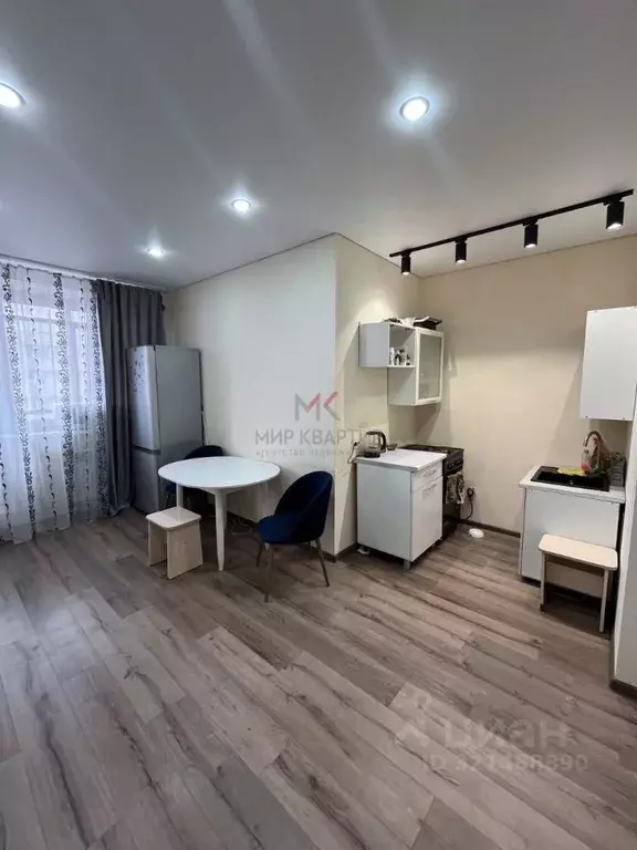 2-к кв. Хакасия, Абакан ул. Кирова, 185к1 (58.0 м) - Фото 0