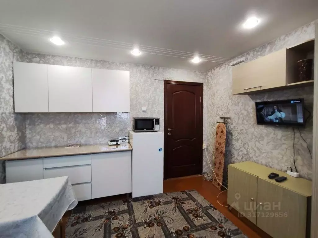 Комната Ханты-Мансийский АО, Сургут ул. 30 лет Победы, 28 (11.7 м) - Фото 1