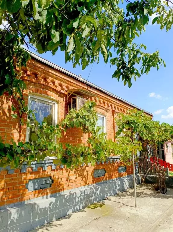 Дом в Ростовская область, Батайск Грузинская ул. (70 м) - Фото 1