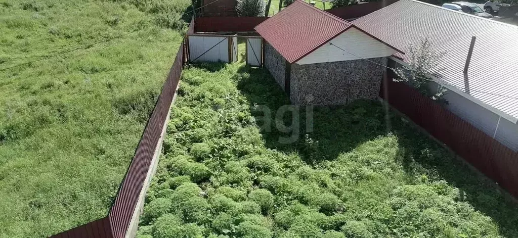 Дом в Алтай, Чемальский район, с. Чемал ул. Дорожников, 26 (399 м) - Фото 1