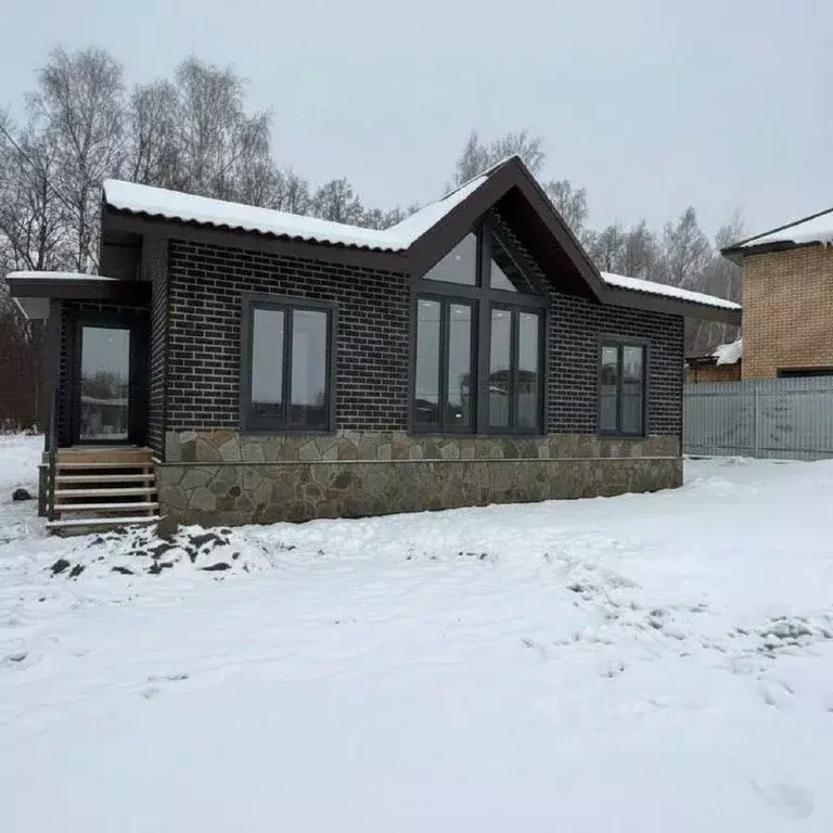 Дом в Татарстан, Пестречинский район, с. Кулаево Советская ул. (90 м) - Фото 1