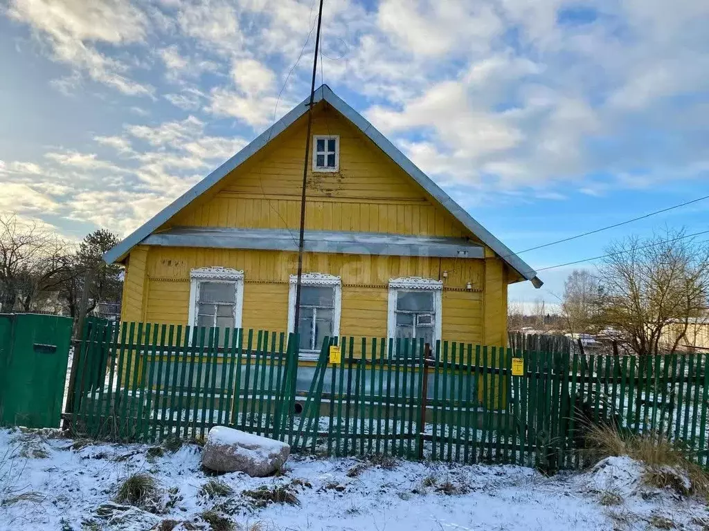 Дом в Псковская область, Порхов просп. Ленина, 136 (49 м) - Фото 0