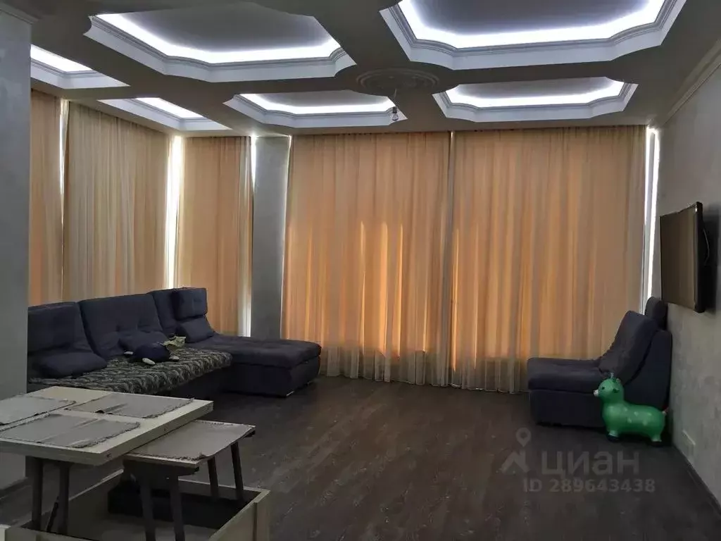 2-к кв. Крым, Ялта ул. Средне-Слободская, 17 (80.0 м) - Фото 2