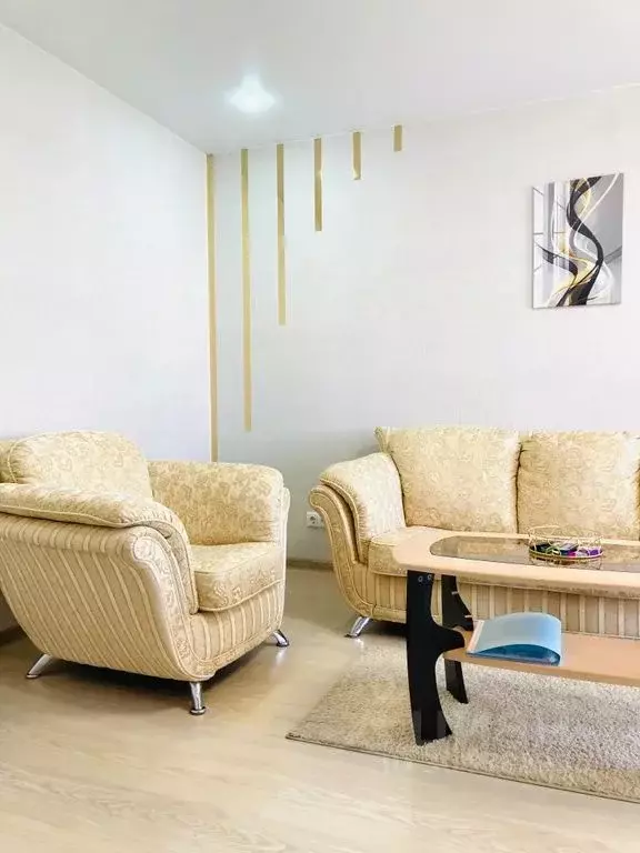 2-к кв. Омская область, Омск Полковая ул., 37 (46.0 м) - Фото 1