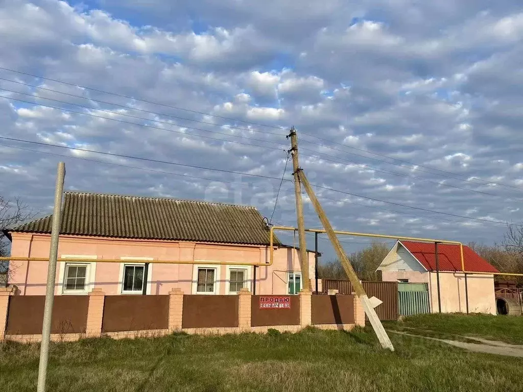 Дом в Липецкая область, Усманский район, с. Кривка Центральная ул., 65 ... - Фото 1