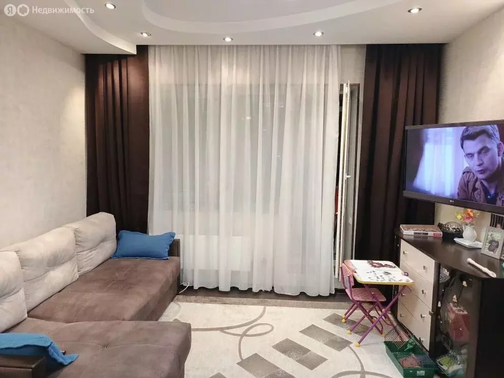 1-комнатная квартира: Новый Уренгой, Тундровая улица, 4 (38.6 м) - Фото 2