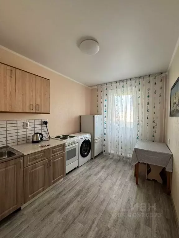 2-к кв. Татарстан, Набережные Челны 69-й комплекс, 16 (54.0 м) - Фото 0