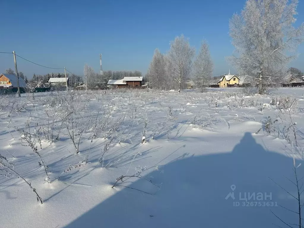 Участок в Московская область, Рузский муниципальный округ, д. Комлево ... - Фото 0