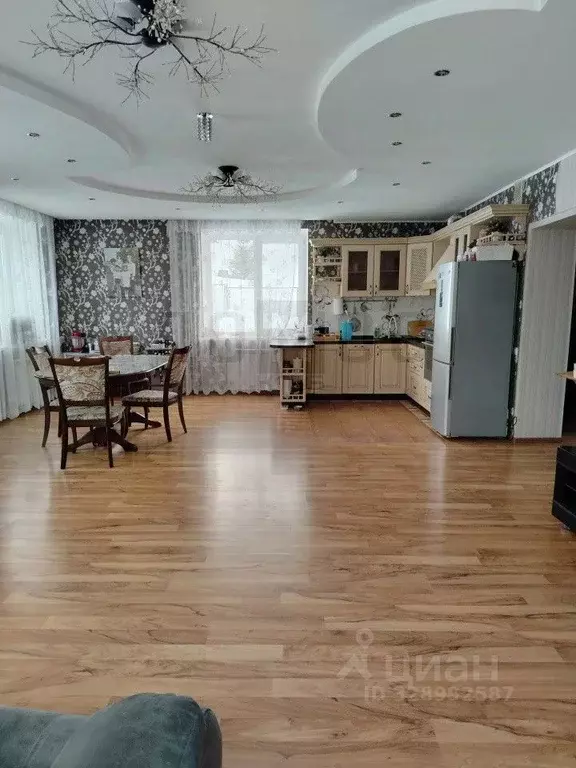 Дом в Свердловская область, Красноуфимск ул. Осипенко, 53 (334 м) - Фото 2