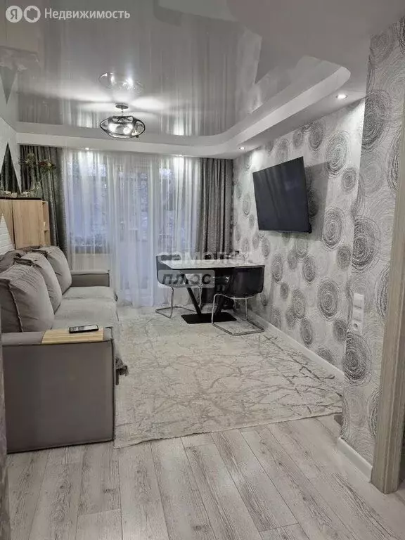 4-комнатная квартира: Миасс, проспект Макеева, 53 (74 м) - Фото 1