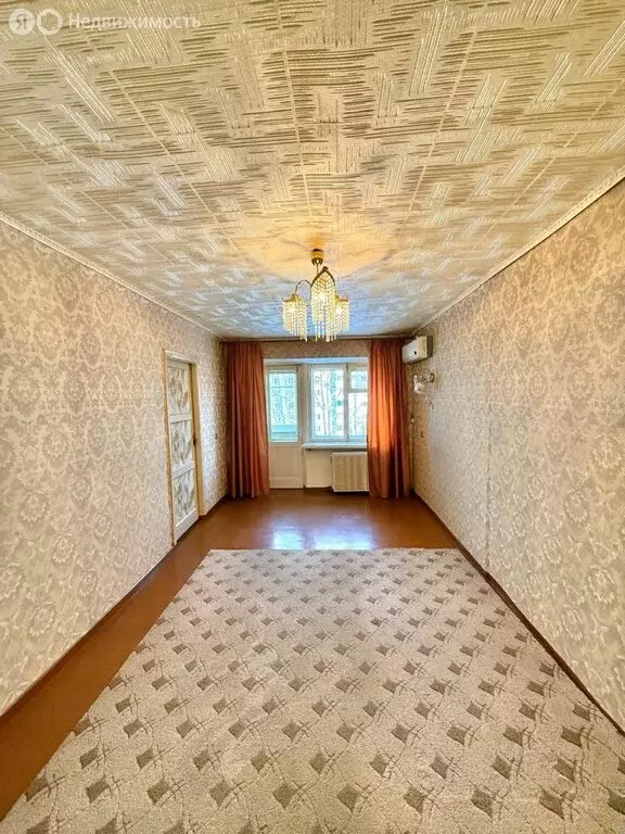 2-комнатная квартира: Комсомольск-на-Амуре, Октябрьский проспект, 6 ... - Фото 1