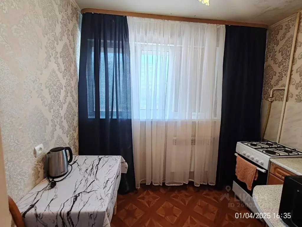 1-к кв. Ямало-Ненецкий АО, Новый Уренгой Ленинградский просп., 19 ... - Фото 0
