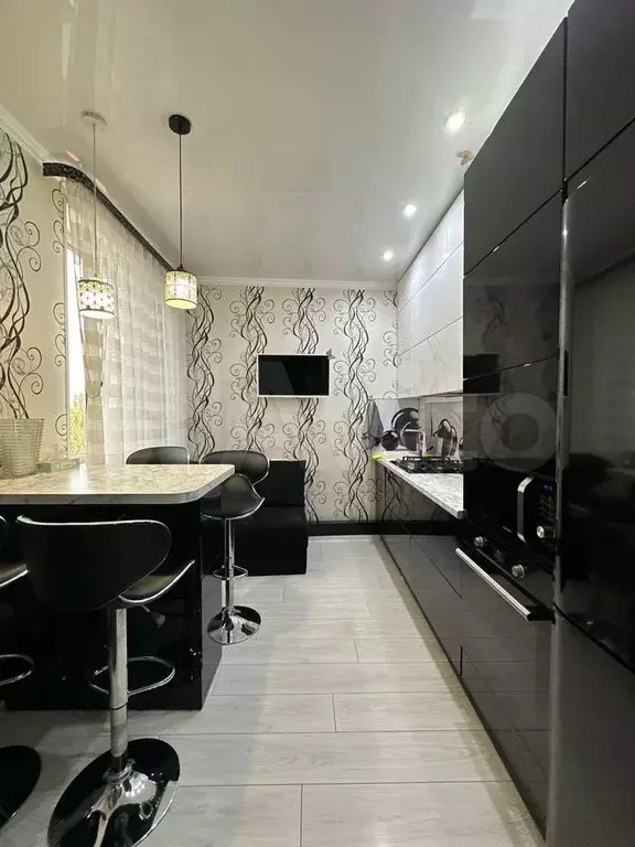 1-к. квартира, 40 м, 5/5 эт. - Фото 0