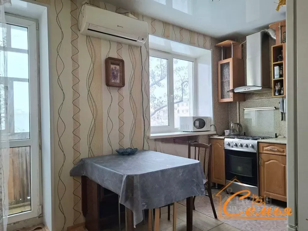 3-к кв. Волгоградская область, Волжский ул. Имени генерала Карбышева, ... - Фото 2