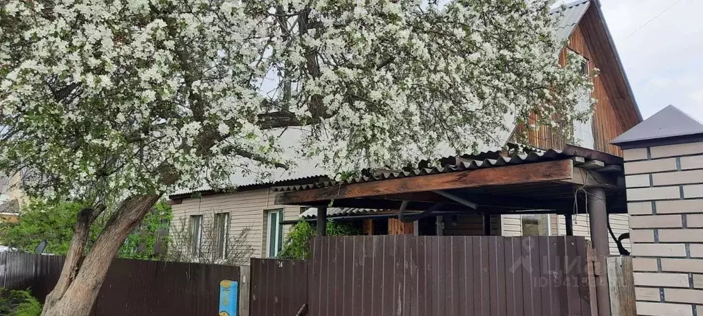 Дом в Свердловская область, Верхняя Пышма ул. Горького, 14 (140 м) - Фото 1