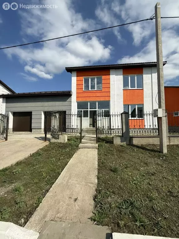 Дом в село Старица, Алексеевская улица, 14 (228 м) - Фото 1