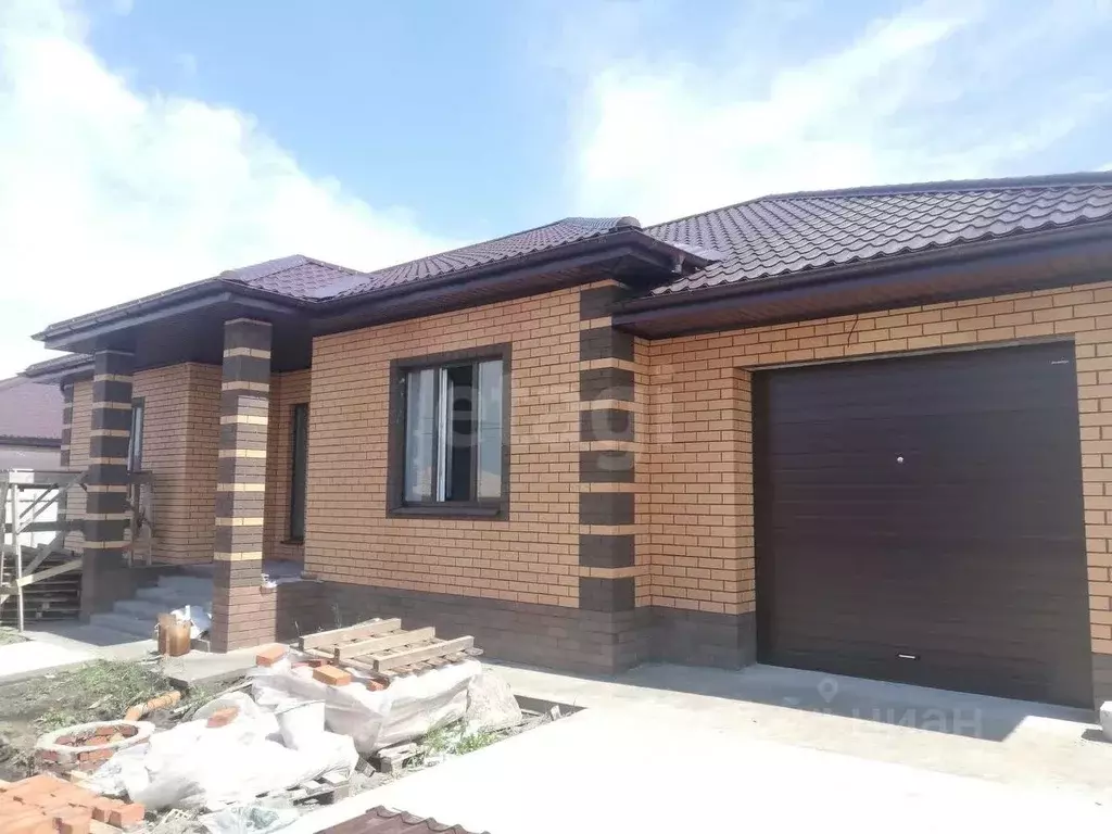 Дом в Курская область, Курский район, Новопоселеновский сельсовет, д. ... - Фото 1