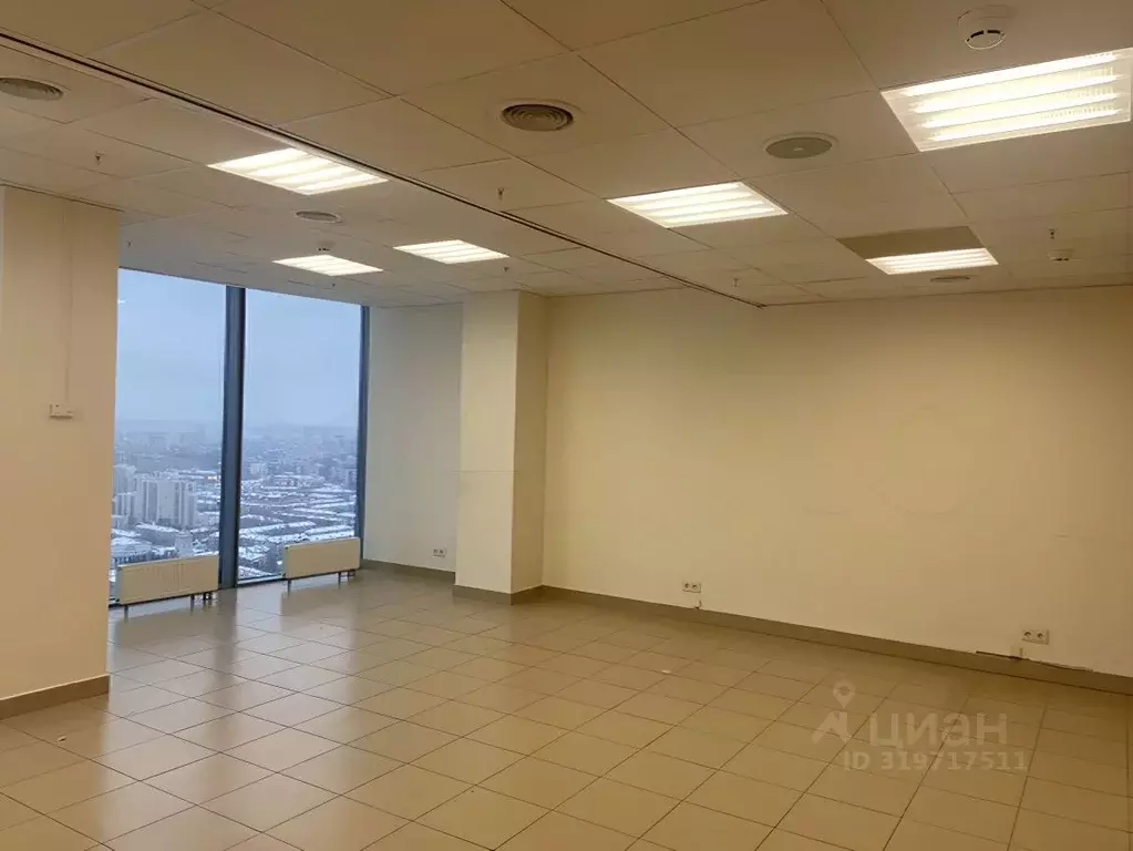 Офис в Свердловская область, Екатеринбург ул. Малышева, 51 (304 м) - Фото 1