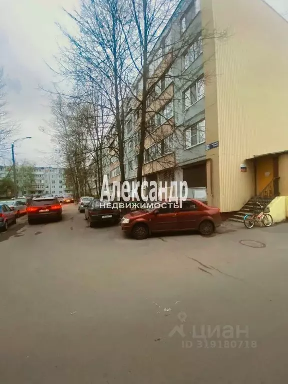 1-к кв. Ленинградская область, Кириши просп. Героев, 12 (31.0 м) - Фото 0