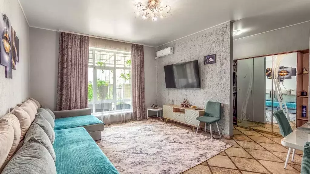 Дом в Краснодарский край, Геленджик ул. Генерала Раевского, 4 (150 м) - Фото 1