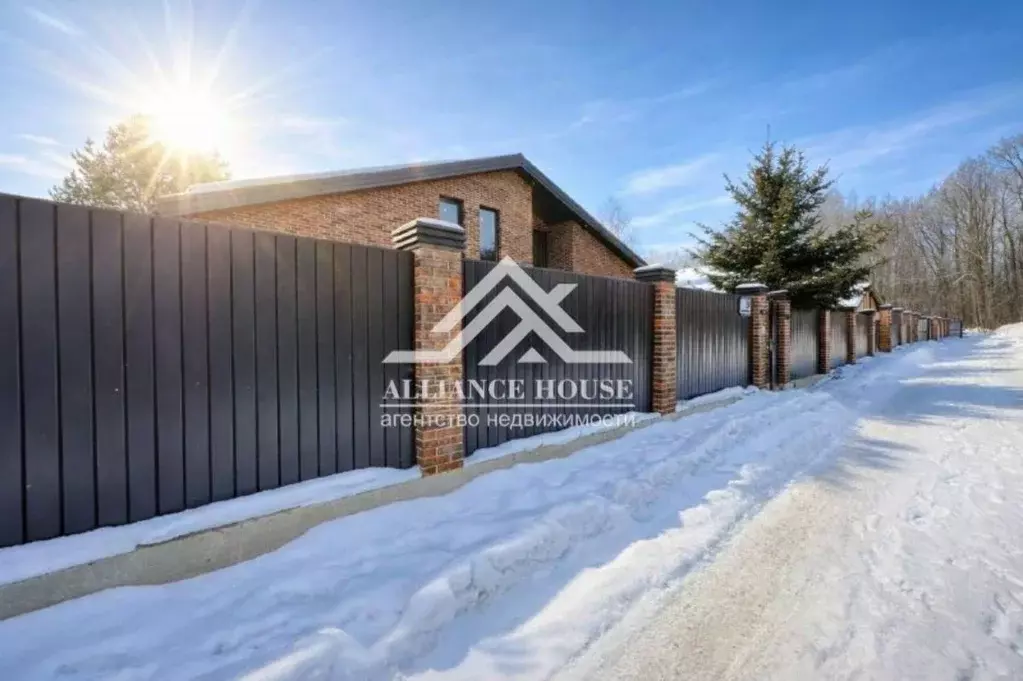 Дом в Татарстан, Зеленодольский район, Октябрьское с/пос, д. Ореховка ... - Фото 2