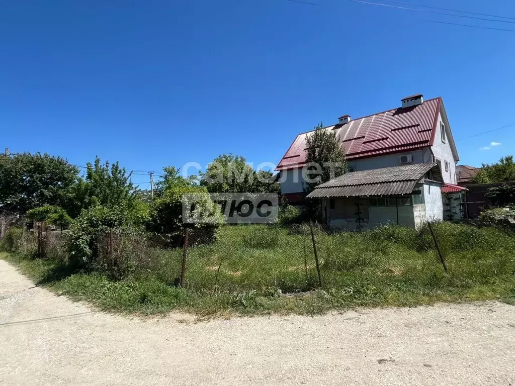 Участок в Краснодарский край, Крымск Троицкая ул. (5.3 сот.) - Фото 0