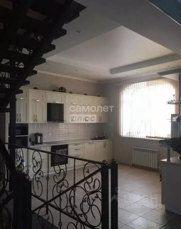 Дом в Омская область, Омск ул. 33-я Северная, 6 (260 м) - Фото 1