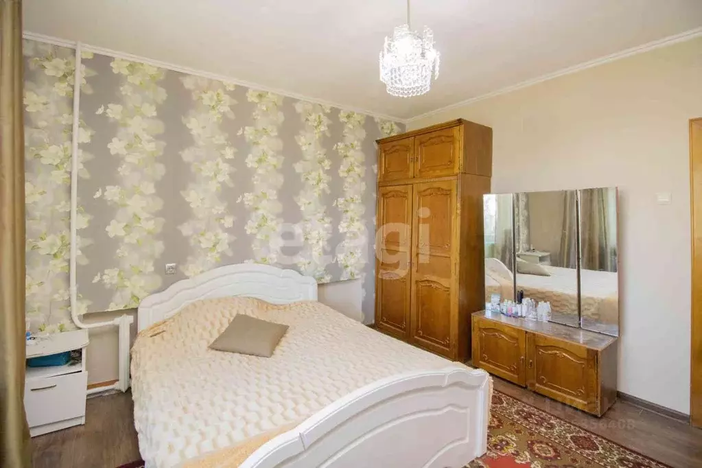 2-к кв. Тюменская область, Тюмень ул. Свердлова, 18 (68.0 м) - Фото 1