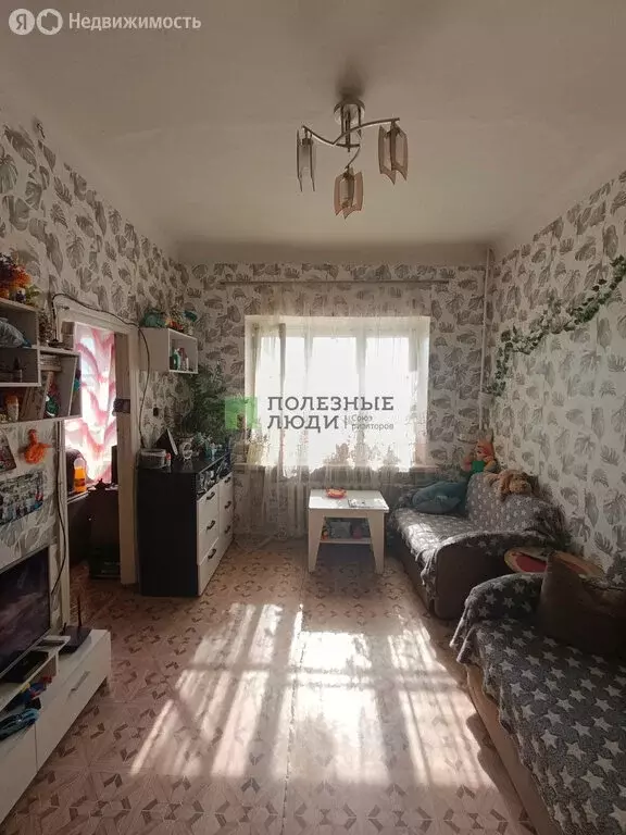 3-комнатная квартира: Волжск, улица Кузьмина, 25 (48 м) - Фото 2