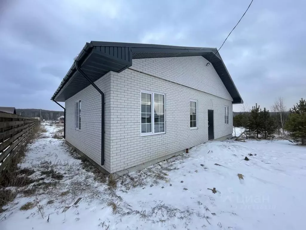 Дом в Свердловская область, Полевской муниципальный округ, с. Косой ... - Фото 1