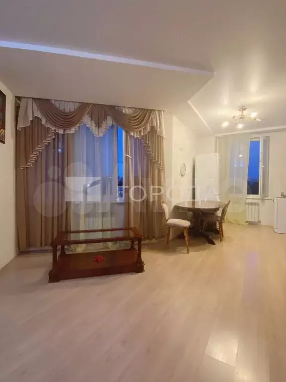 2-к. квартира, 65 м, 10/24 эт. - Фото 1