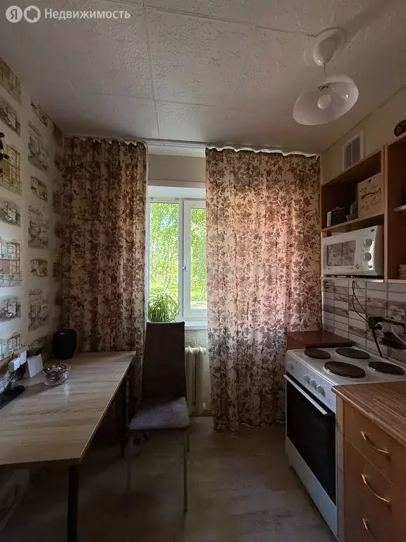 2-комнатная квартира: Братск, улица Кирова, 26А (44 м) - Фото 1