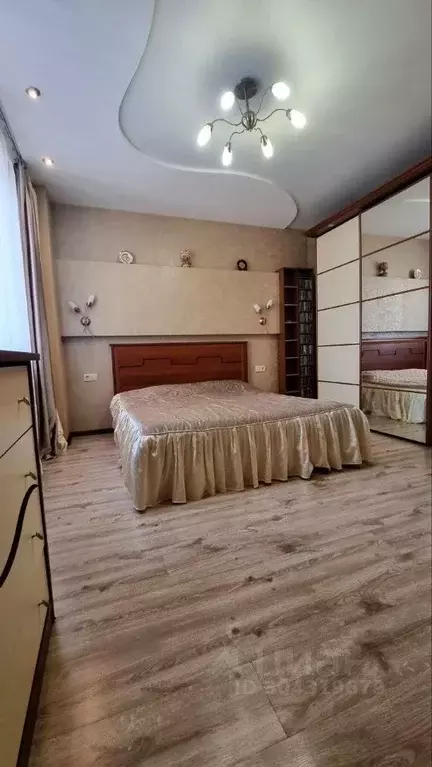 3-к кв. иркутская область, иркутск байкальская ул, 293/3 (87.0 м) - Фото 0