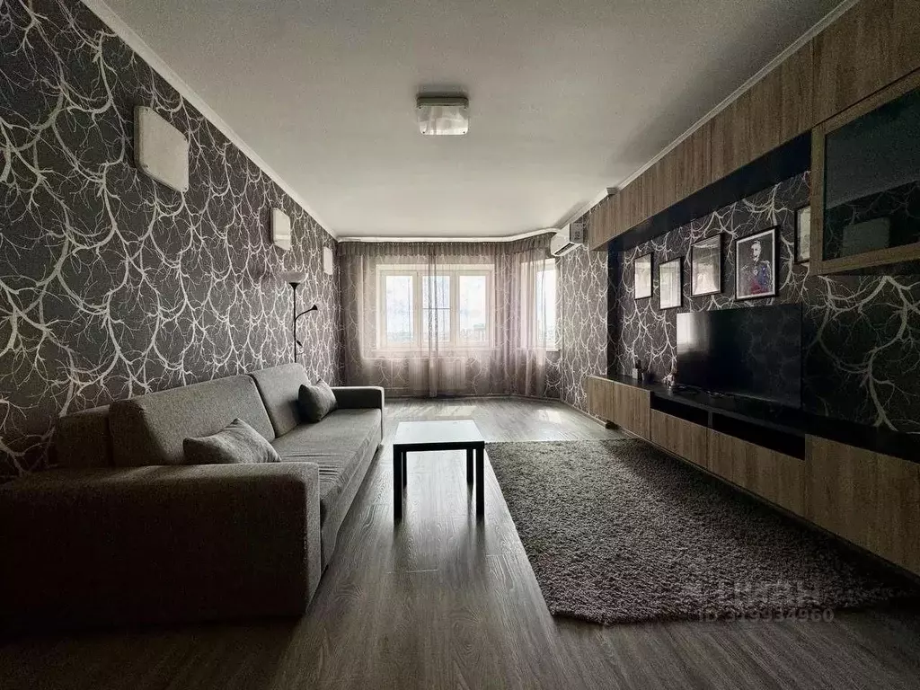2-к кв. Тульская область, Тула ул. Михеева, 23 (80.0 м) - Фото 0