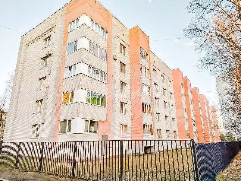 2-к кв. Ярославская область, Ярославль ул. Блюхера, 35к2 (81.4 м) - Фото 0