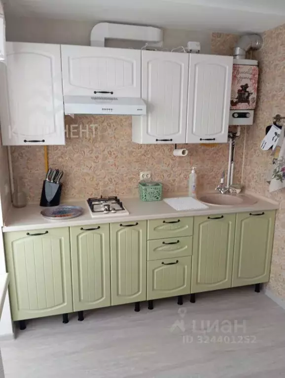 2-к кв. Крым, Саки ул. Строительная, 18 (49.8 м) - Фото 1