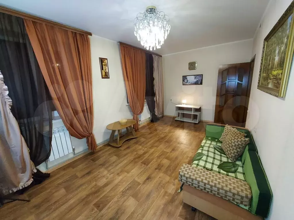 2-к. квартира, 60 м, 1/3 эт. - Фото 0