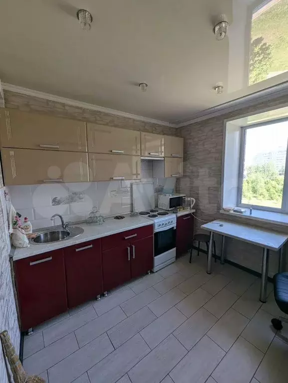 1-к. квартира, 40 м, 4/10 эт. - Фото 0