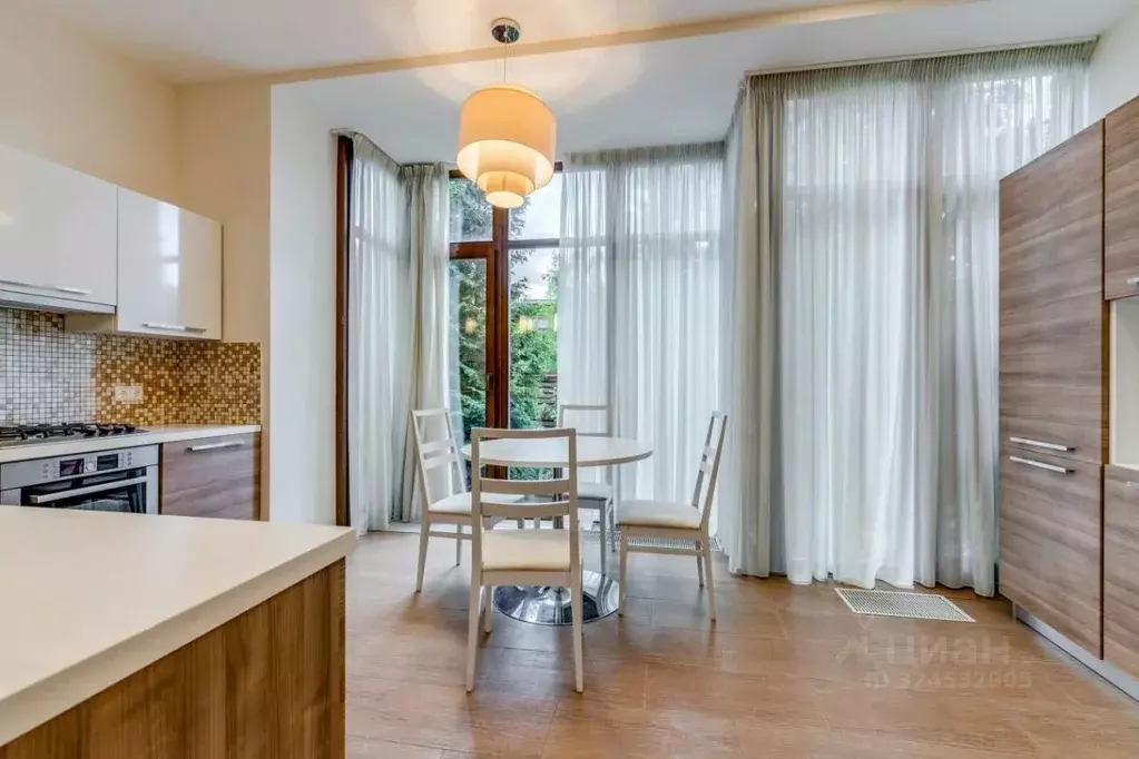 Таунхаус в Московская область, Одинцовский городской округ, д. Жуковка ... - Фото 2