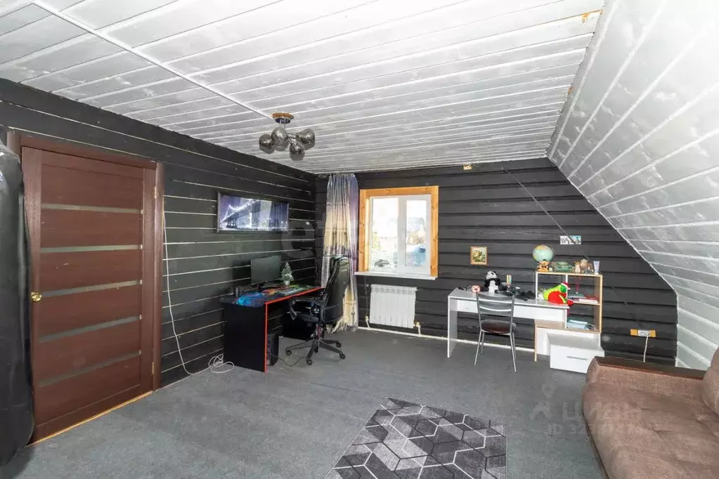 Дом в Тюменская область, Тюмень ул. 10-я Линейная (168 м) - Фото 1