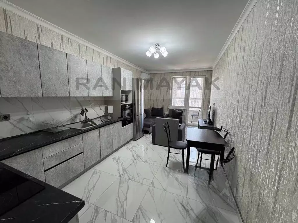 2-к кв. Адыгея, Майкоп ул. К.А. Васильева, 2/1 (64.0 м) - Фото 1