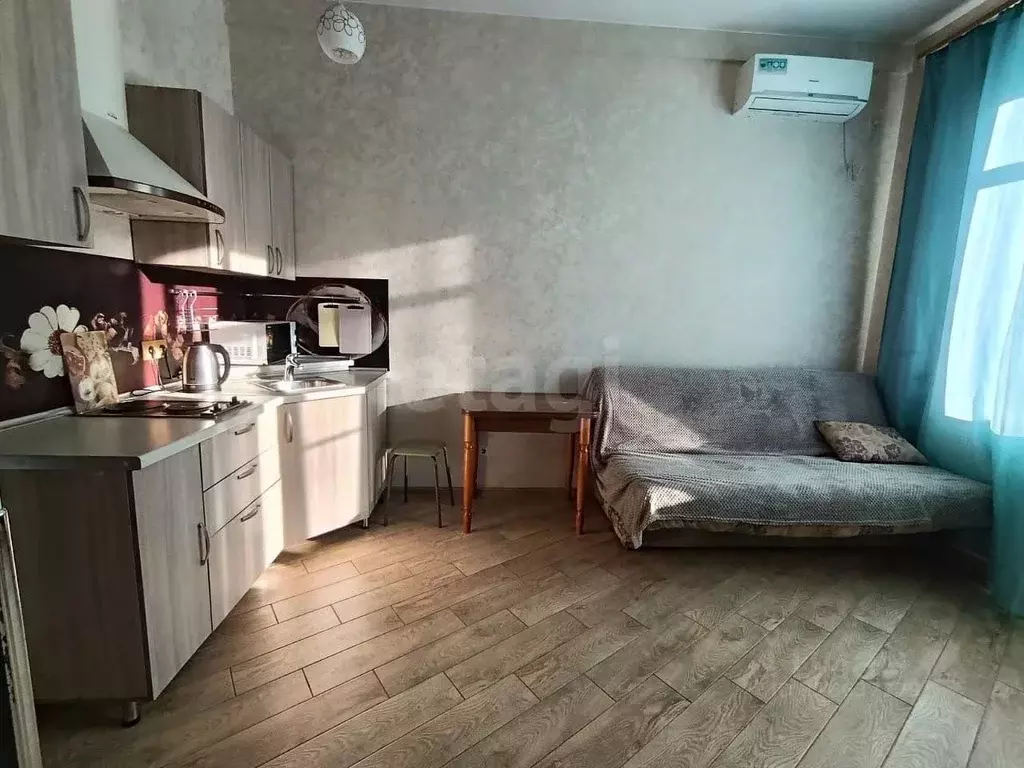 Студия Хабаровский край, Хабаровск ул. Быстринская, 19 (20.3 м) - Фото 1