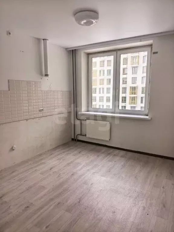 1-к кв. Тюменская область, Тюмень ул. Тимофея Чаркова, 79к3 (34.6 м) - Фото 1